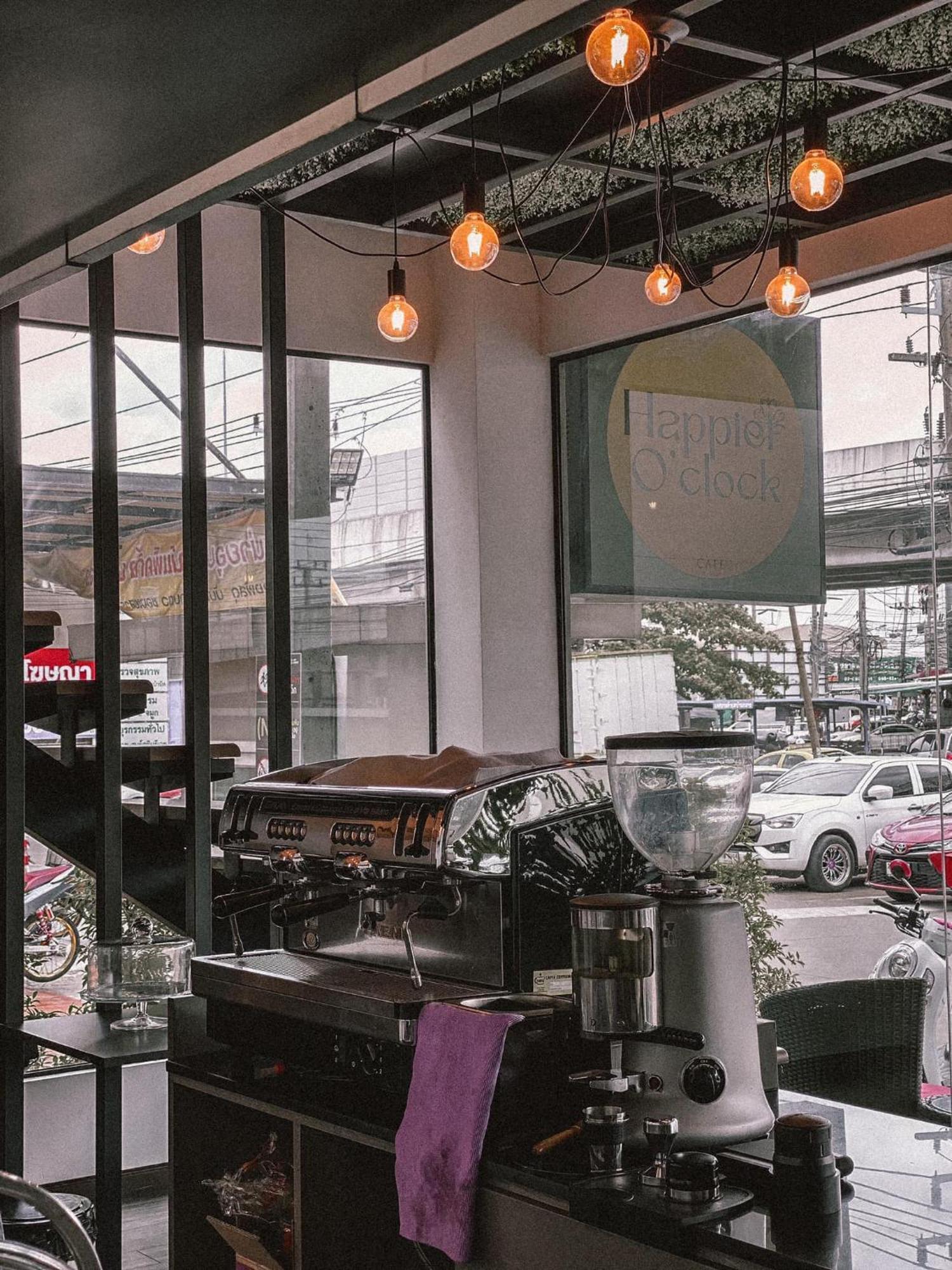 Campagne Hotel And Residence - Sha Plus Pathum Thani Extérieur photo